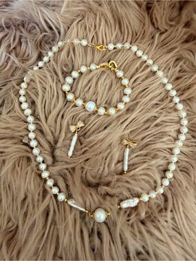 Gold & White Pearl Bracelet, Necklace and Earring Set